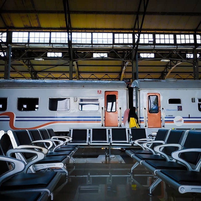 Info Harga Tiket Kereta Api Stasiun Cikampek